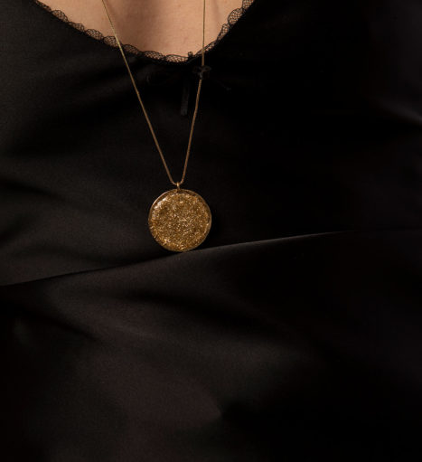 Le Sautoir Médaillon Glossy Or Pailleté